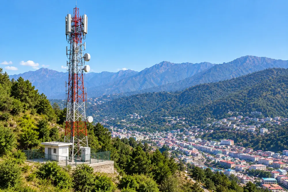 Mobile network tower on the hills above Katra